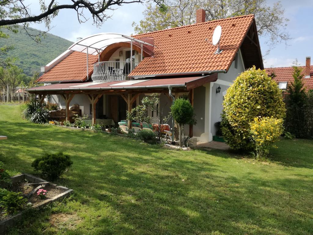 Villa Margo Nyaralo Balatonederics Exterior foto
